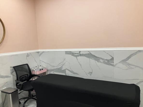 Hair Stations for rent in a new, luxury, full-service salon in Section 10 (W Sahara and Tenaya),