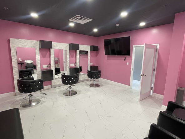 HAIR/NAIL Booth Rentals in New City