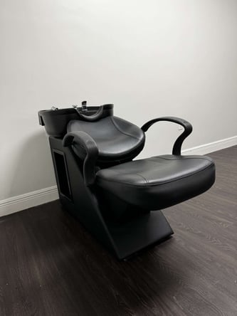 Private, Luxury Beauty Suites Available For Rent – Daily Rates Available