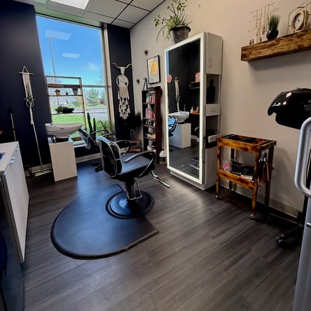 MY SALON Suite in Lewis Center, OH – Salon Suite for Rent