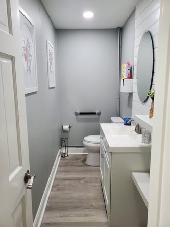 HAIRAPY 101 Booth Rent Available