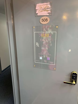 Private salon suite shared space for rent