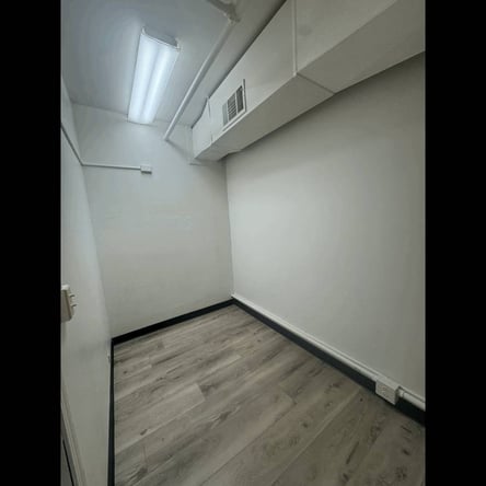 Private Studio Room Available – Downtown Sacramento