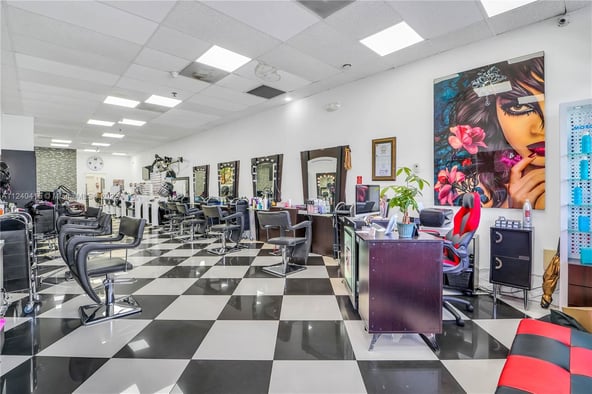 Manicure/Pedicure chair available in Kendall West