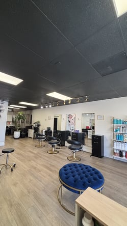 Stylist Chair for Rent at S Pearl Salon – San Jose (Berryessa)