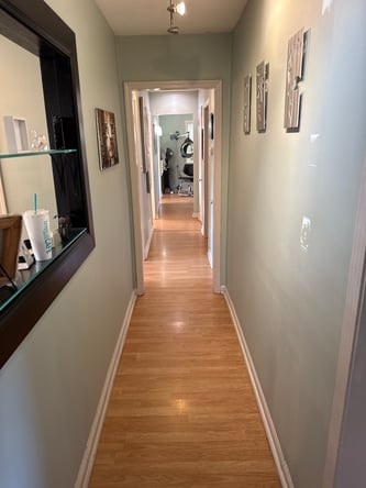 Chair for Rent: Salon Verde in Historic Downtown Roswell – Grow Your Business!