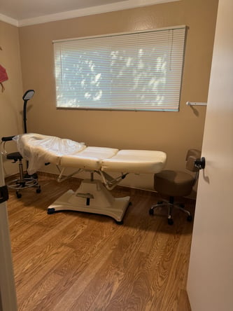 Esthetician/Lash room for rent