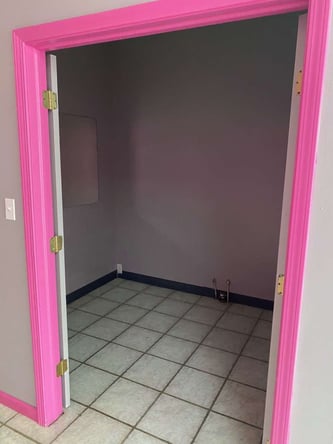 Move In Ready Salon on Gratiot Avenue