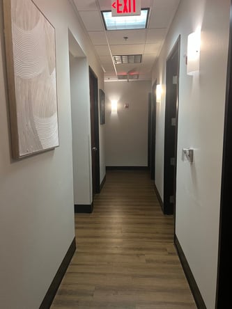 Massage Room Rental w/ MASSAGE ESTABLISHMENT LICENSE