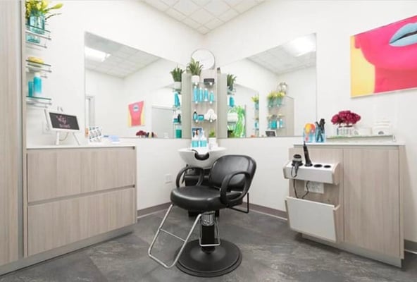 Sola Salon Studios in Downey, CA – Salon Suite for Rent