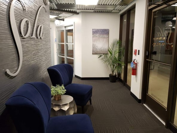 Sola Salon Studios in St. Louis, MO – Salon Suite for Rent