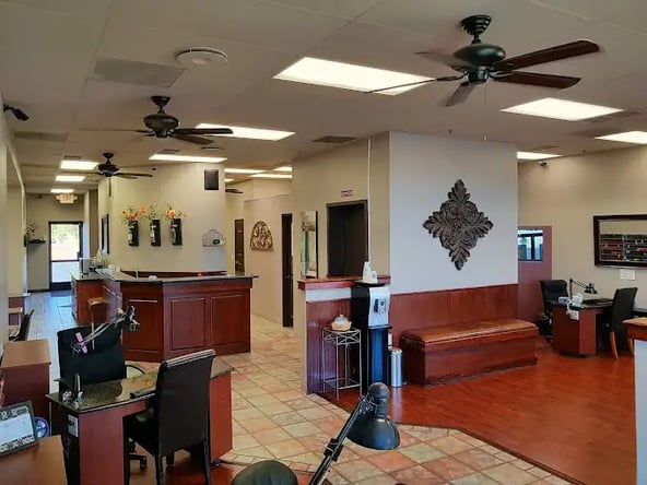 Salon Rentals with Flexibility, Security & Comfort– Fully Customizable & Move-In Ready!