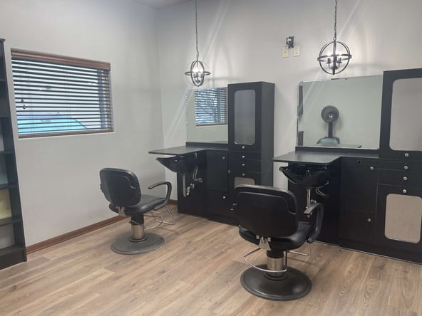 2 chair 2 shampoo bowl suite