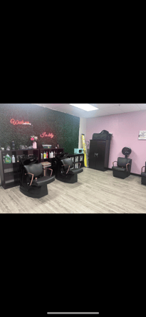Studio or chair rental