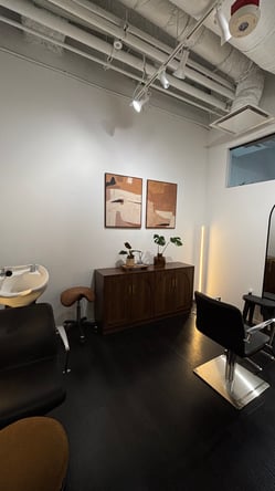 Hairstylist – private salon studio for rent