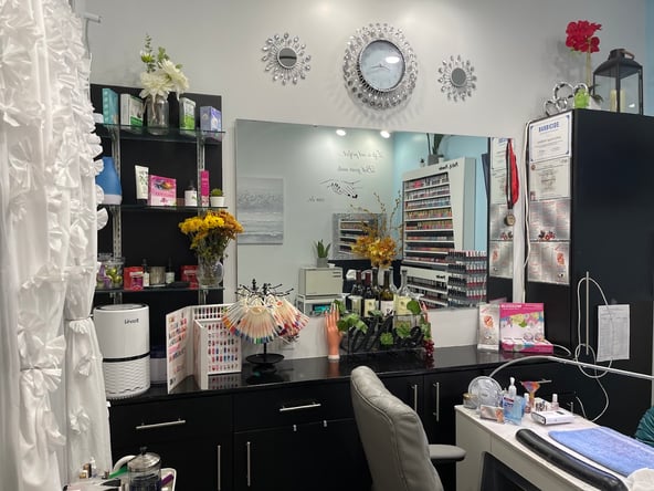 Salon Lofts in Winter Springs, FL – Salon Suite for Rent