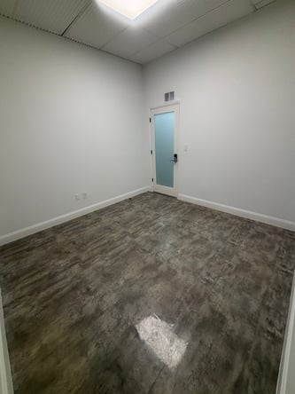 Private Suite Rentals in the Heart of North Miami Starting at $250 Per Week!