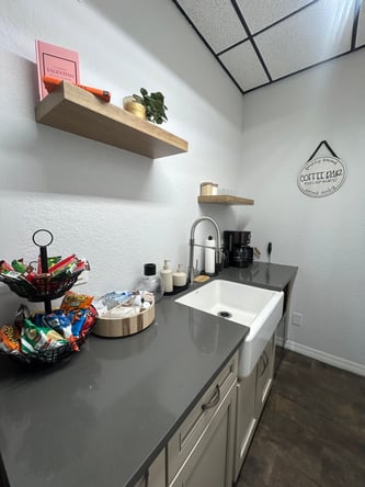 Salon and Spa Suites for lease