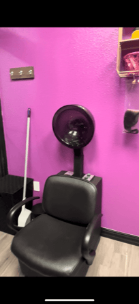 All-Inclusive Salon Suite w/ Street View