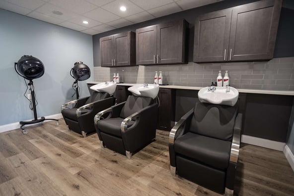 Salon Chairs for Rent