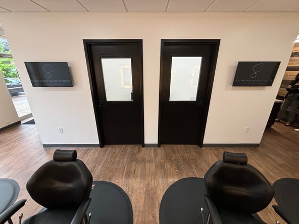 Elevate Your Business: Private Salon Suite in South St. Paul – All-Inclusive at $225/Week