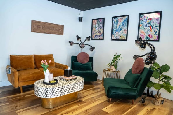 Salon Chair for Rent – Full Time