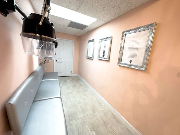 Salon Chair for rent in a beauty luxury salon
