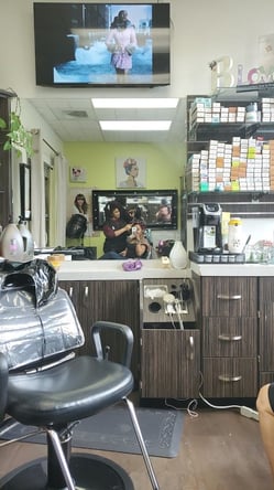 Sola Salon Studios in Coral Springs, FL – Salon Suite for Rent