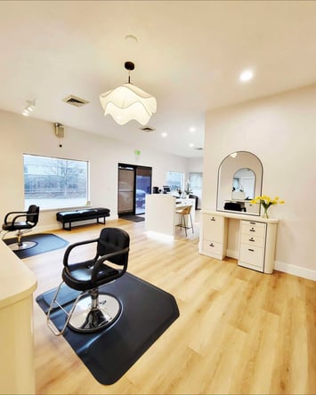 Exciting Opportunity for Beauty Professionals!
