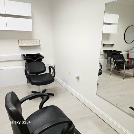 Salon Suite Rental