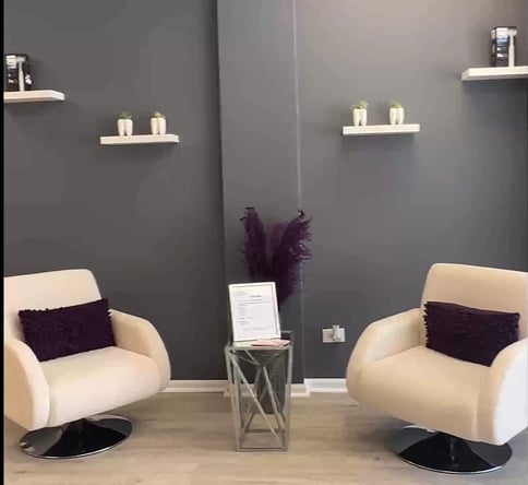 Salon Chair for rent