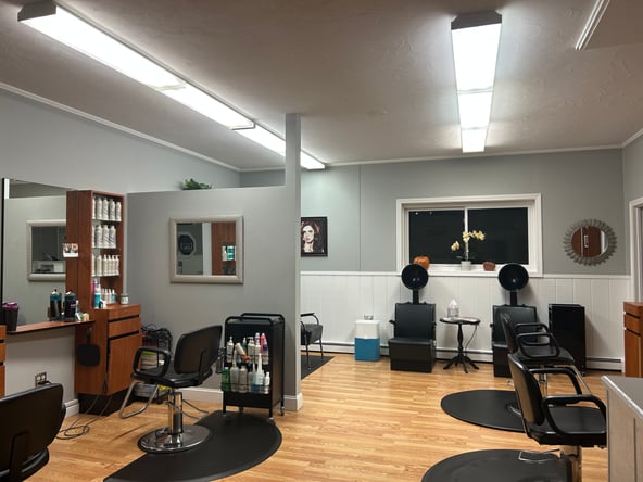Salon Chair for Rent