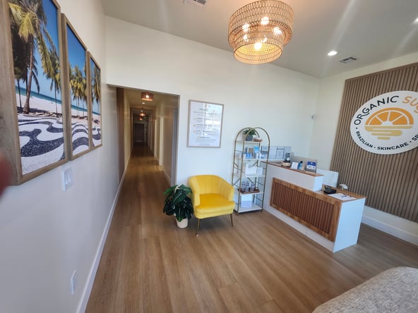 Flex Room for Spray Tan or Lash Artist, Client Referrals Included – South Torrance