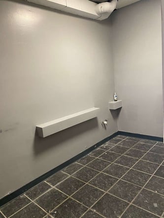 Move In Ready Salon on Gratiot Avenue