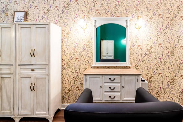 3 booths for rent at the newly expanded Salon Wildflower
