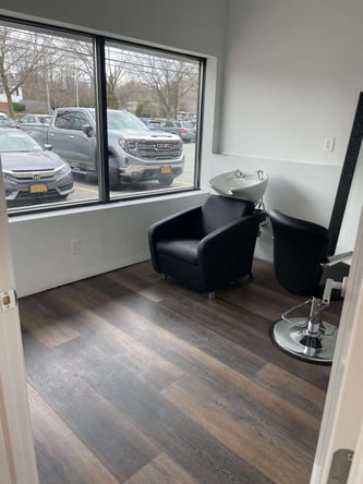 BE YOUR OWN BOSS! BRAND NEW LUXE SALON SUITES