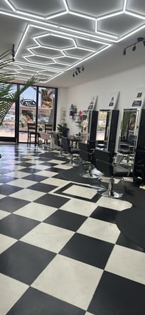 Oc Beauty studio chair rental available
