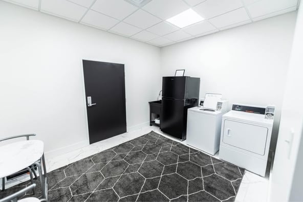 Luxury Salon Suites for Rent! $275/week