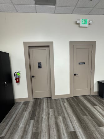 Ready-to-Run Hair Salon for Sublease- Fully Furnished Setup, Full Access