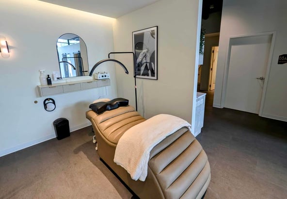 Flexible Treatment Rooms & Open Beds for Rent — 50th & France, Edina MN | LABB Collective