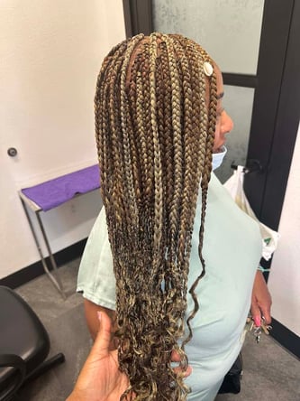 Sola Salon Studios in San Ramon, CA – Salon Suite for Rent