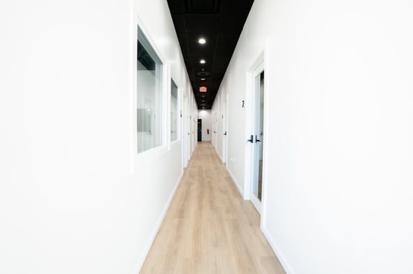 Luxura Salon Suites – Upscale Private Suites for Beauty Pros