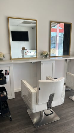 Private Beauty Room for Rent – Van Nuys / North Hollywood