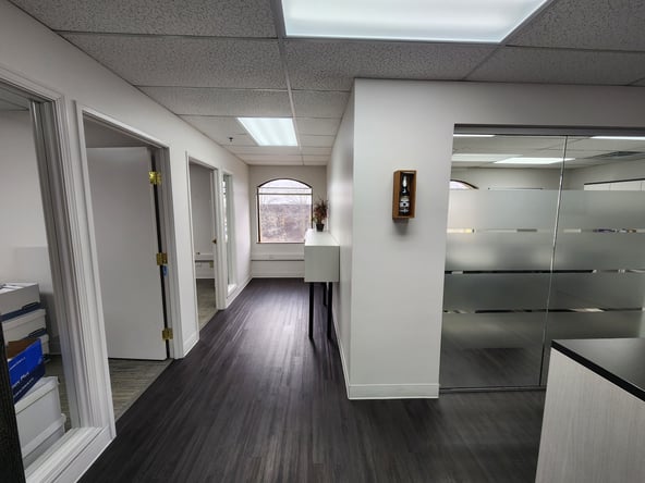 Design Your Own Private Suite – Brookfield, WI on Bluemound Rd 300-1,236 Sq Ft