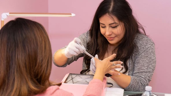 Phenix Salon Suites – Fruitville Commons