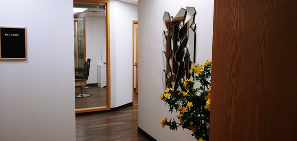 Centennial Salon Suite – $173.75 per week (Centennial)