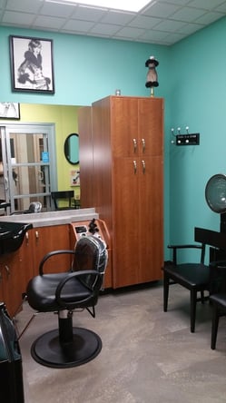 Sola Salon Studios in Crown Point, IN – Salon Suite for Rent