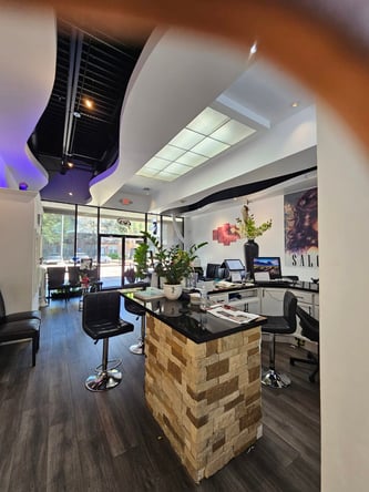 Newly-Built Salon Booth Rental