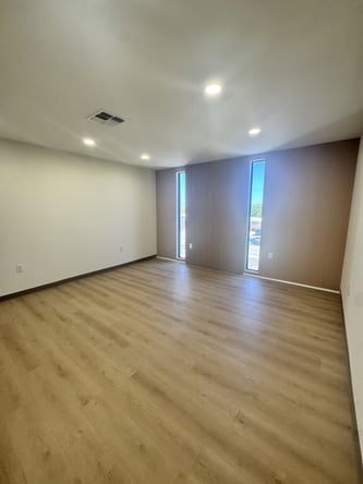 Suite Rental 95-225 sf