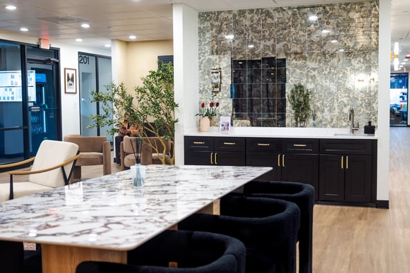 SALON SUITE FOR RENT – THE FLORENCE COLLECTIVE | OAK CREEK
